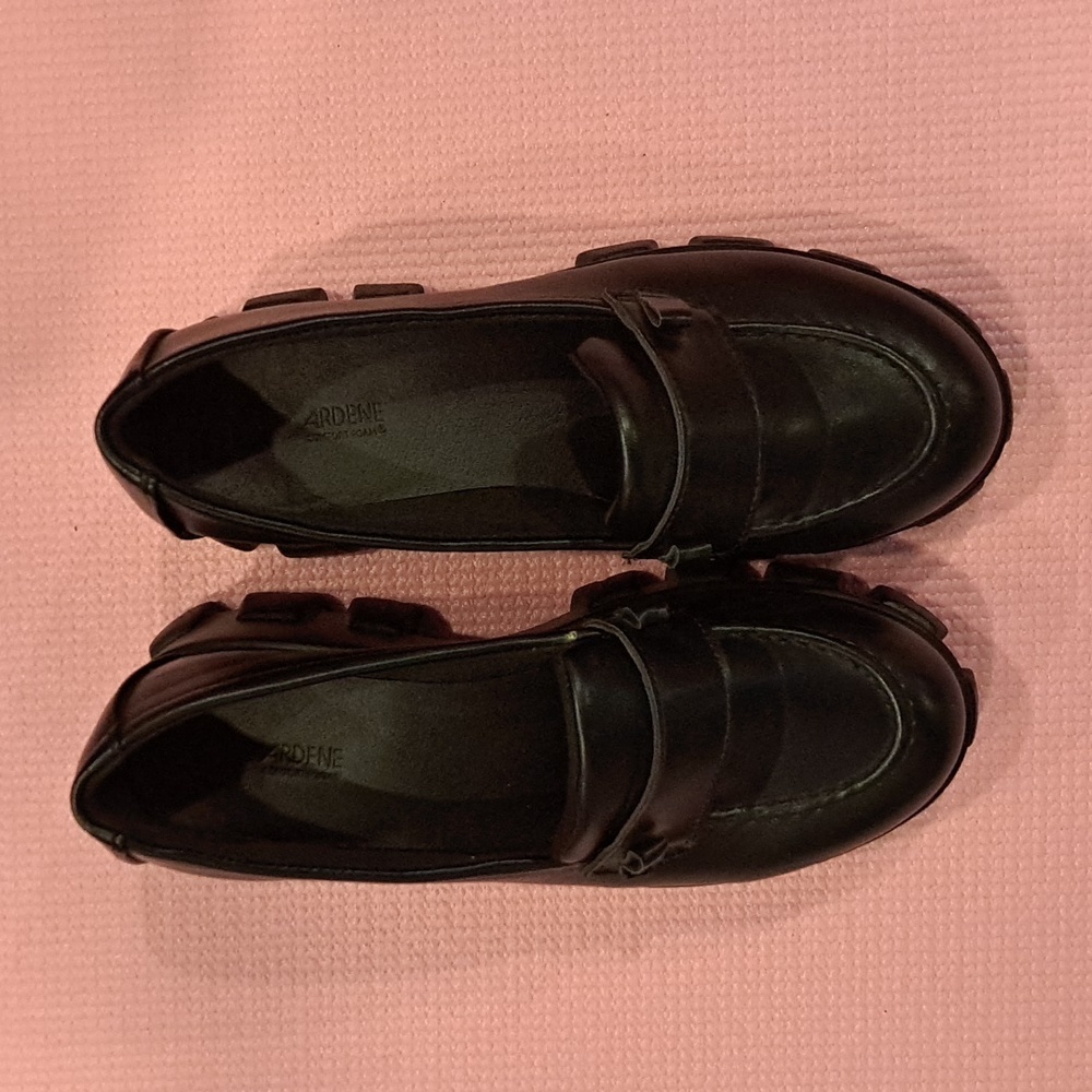 Ardene Black Platform Loafers - Picture 4 of 9